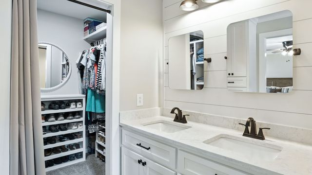 3011 Regency Park Dr, Murfreesboro, TN 37129