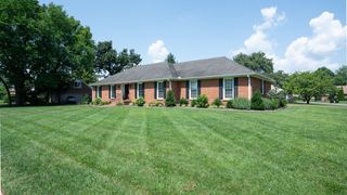 3011 Regency Park Dr, Murfreesboro, TN 37129