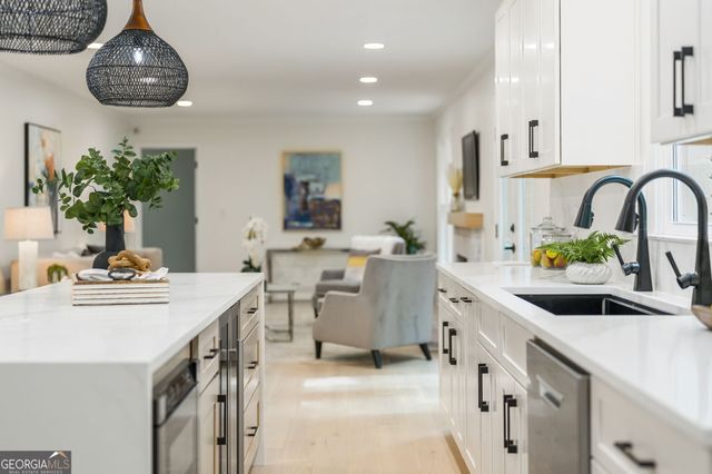 8140 Habersham Waters Road, Sandy Springs, GA 30350