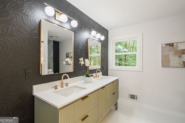 8140 Habersham Waters Road, Sandy Springs, GA 30350