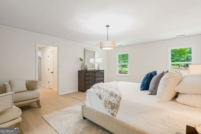 8140 Habersham Waters Road, Sandy Springs, GA 30350