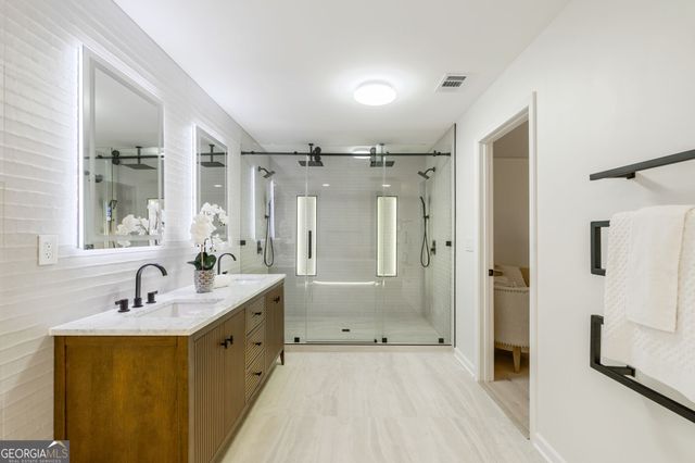 8140 Habersham Waters Road, Sandy Springs, GA 30350