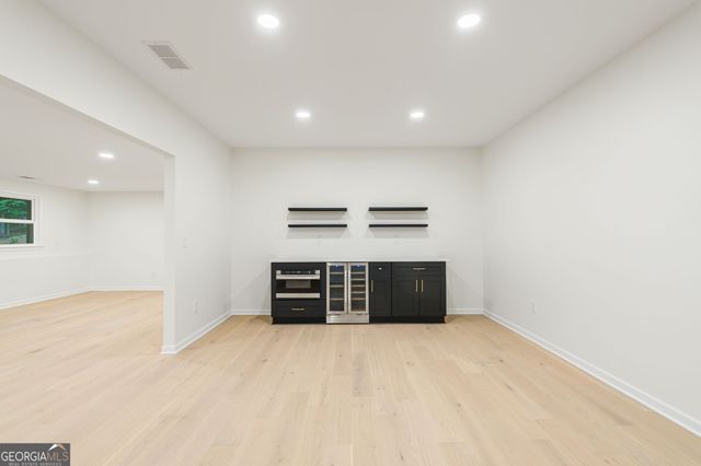 8140 Habersham Waters Road, Sandy Springs, GA 30350
