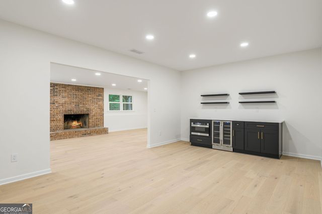 8140 Habersham Waters Road, Sandy Springs, GA 30350