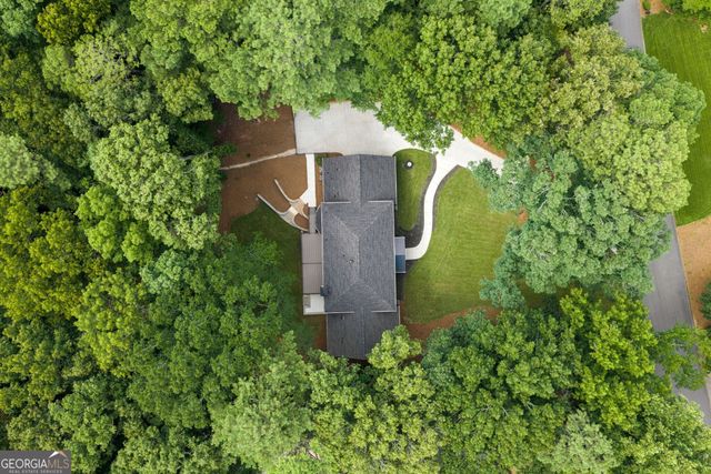 8140 Habersham Waters Road, Sandy Springs, GA 30350