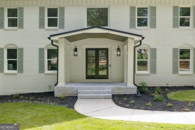 8140 Habersham Waters Road, Sandy Springs, GA 30350