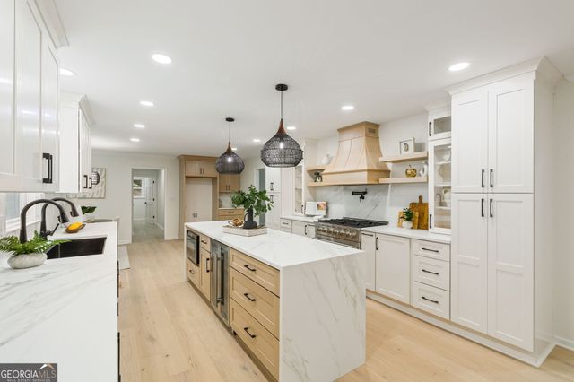 8140 Habersham Waters Road, Sandy Springs, GA 30350
