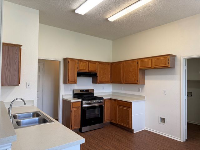 917 Dawson Street, Cedar Hill, TX 75104