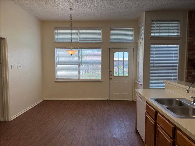 917 Dawson Street, Cedar Hill, TX 75104