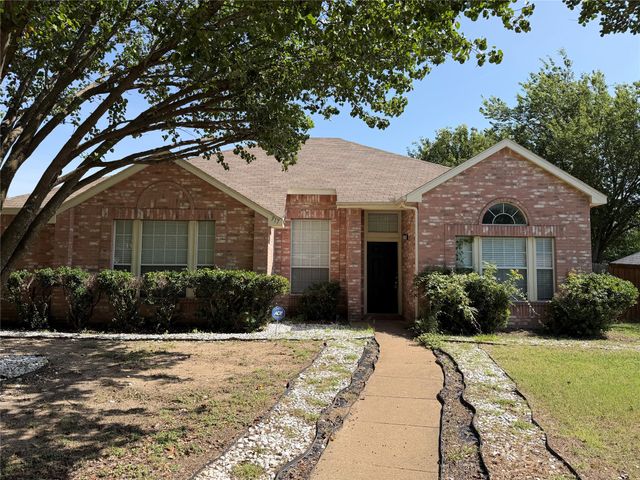 917 Dawson Street, Cedar Hill, TX 75104