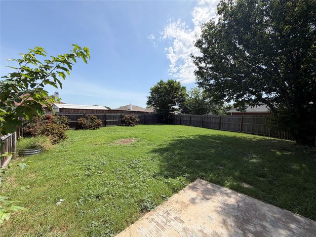 917 Dawson Street, Cedar Hill, TX 75104