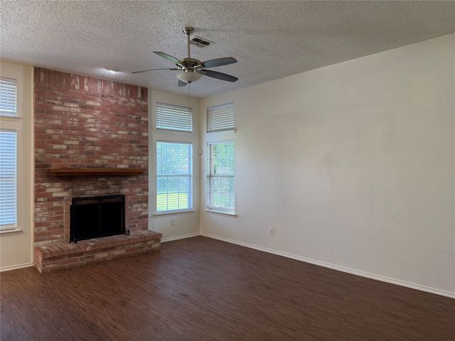917 Dawson Street, Cedar Hill, TX 75104