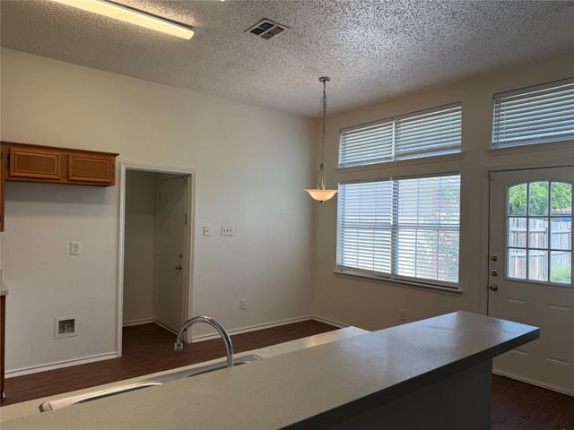 917 Dawson Street, Cedar Hill, TX 75104