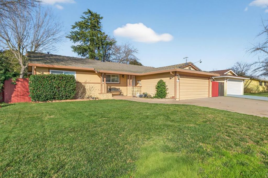 10649 Campana Way, Rancho Cordova, CA 95670