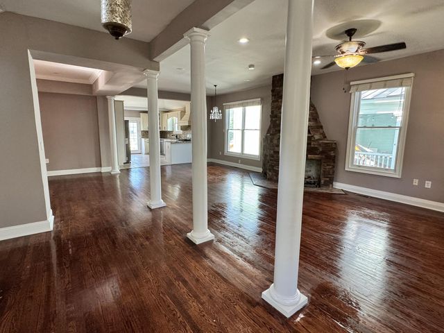 416 Day AVE SW, Roanoke, VA 24011