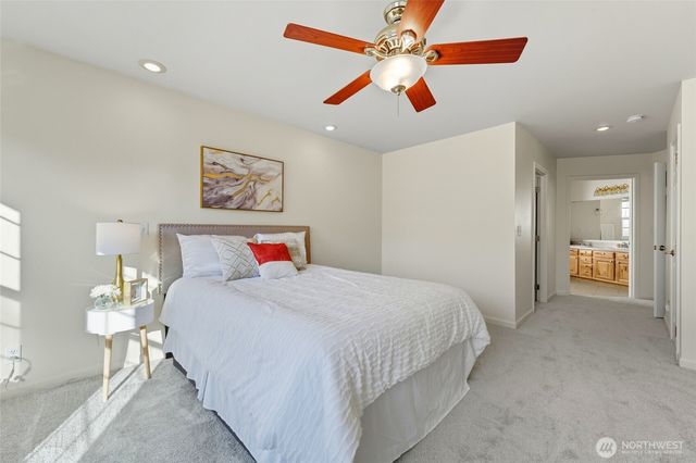 716 SE Songbird Lane, College Place, WA 99324