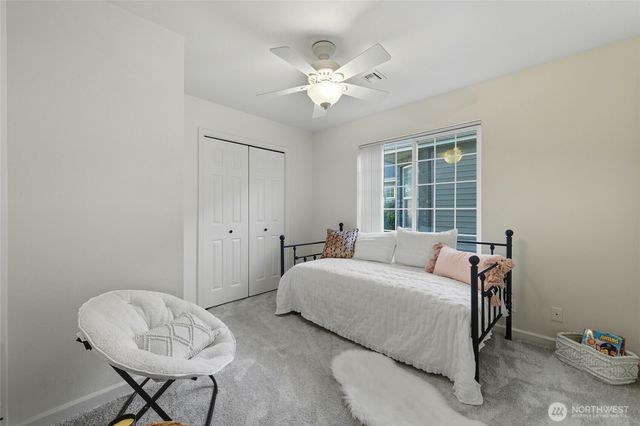 716 SE Songbird Lane, College Place, WA 99324