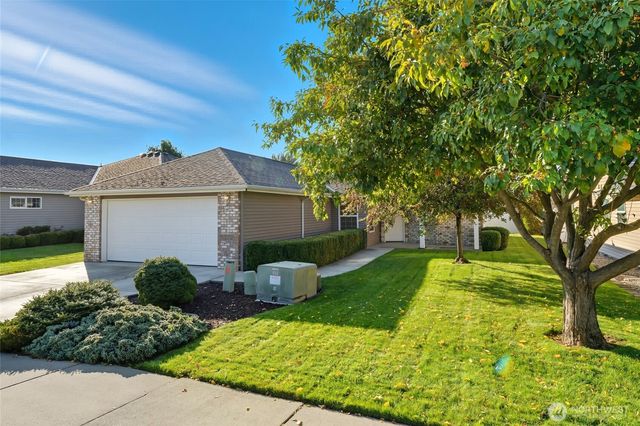 716 SE Songbird Lane, College Place, WA 99324