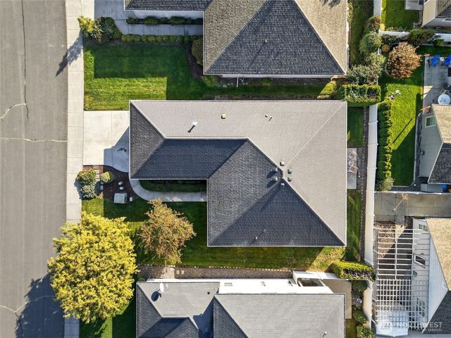 716 SE Songbird Lane, College Place, WA 99324