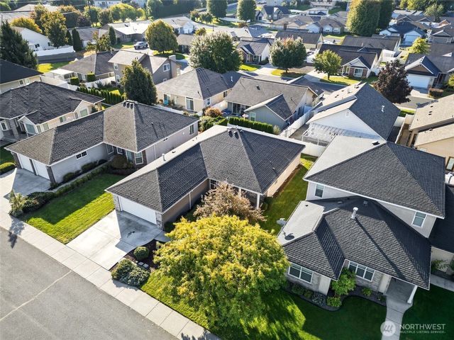 716 SE Songbird Lane, College Place, WA 99324