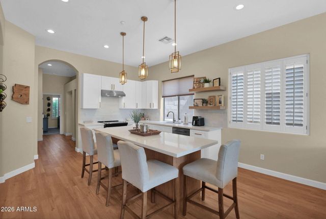 10443 E SHEENA Drive, Scottsdale, AZ 85255