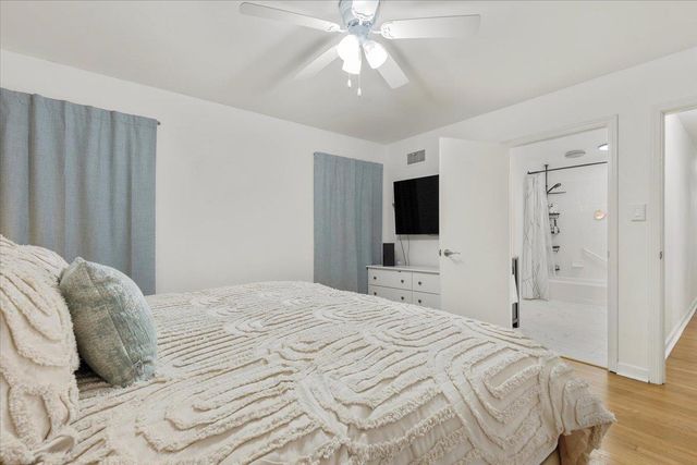 607 Short ST, Smithville, TX 78957