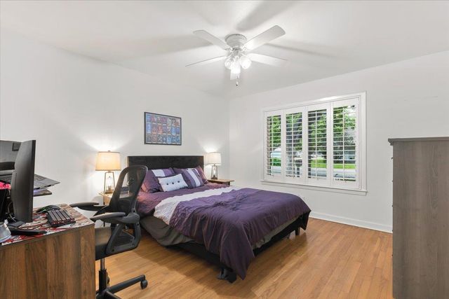 607 Short ST, Smithville, TX 78957