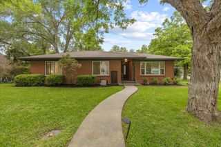 607 Short ST, Smithville, TX 78957