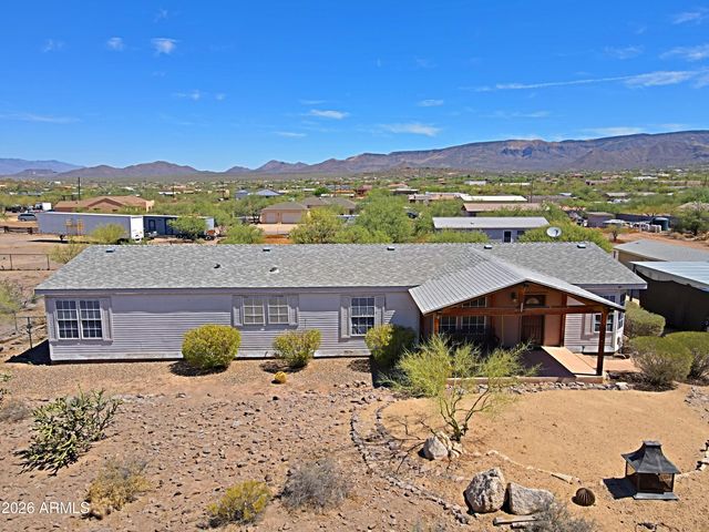 42721 N 14 Street, New River, AZ 85087