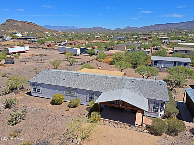 42721 N 14 Street, New River, AZ 85087