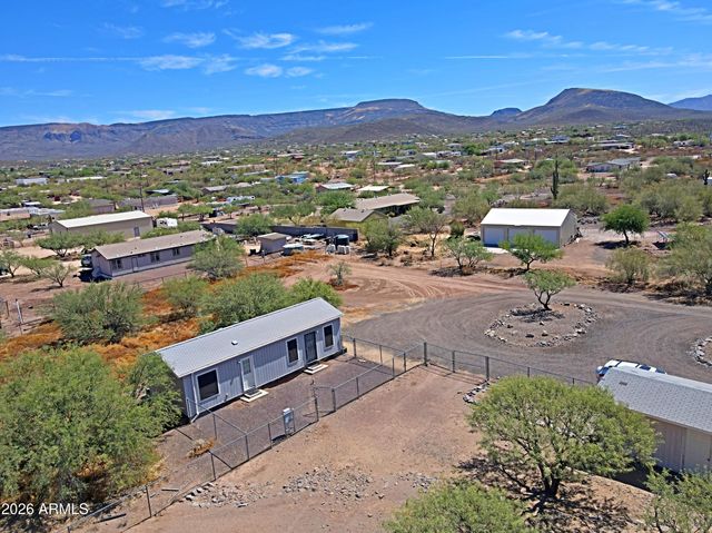 42721 N 14 Street, New River, AZ 85087