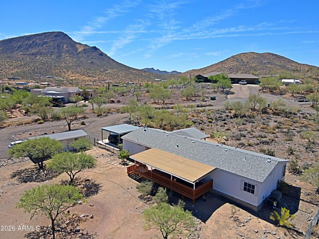 42721 N 14 Street, New River, AZ 85087
