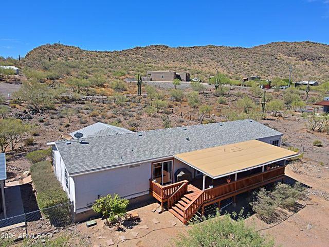 42721 N 14 Street, New River, AZ 85087