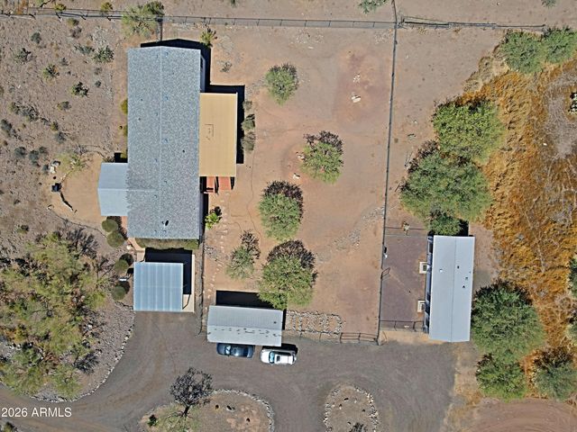 42721 N 14 Street, New River, AZ 85087