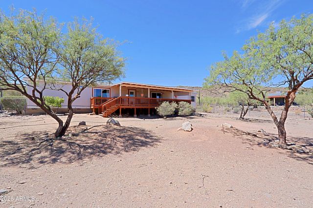 42721 N 14 Street, New River, AZ 85087
