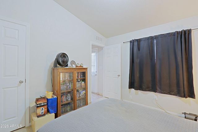 42721 N 14 Street, New River, AZ 85087