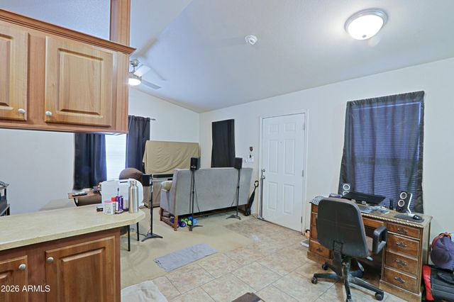 42721 N 14 Street, New River, AZ 85087