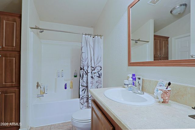 42721 N 14 Street, New River, AZ 85087