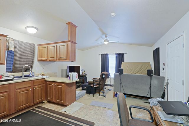 42721 N 14 Street, New River, AZ 85087