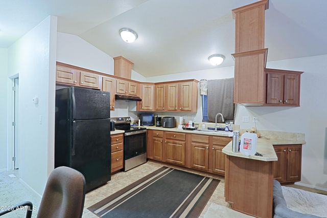 42721 N 14 Street, New River, AZ 85087