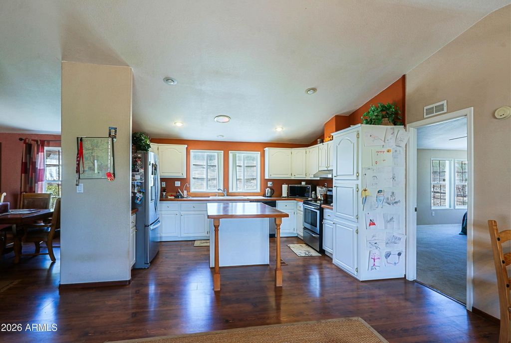 42721 N 14 Street, New River, AZ 85087 — photo 2