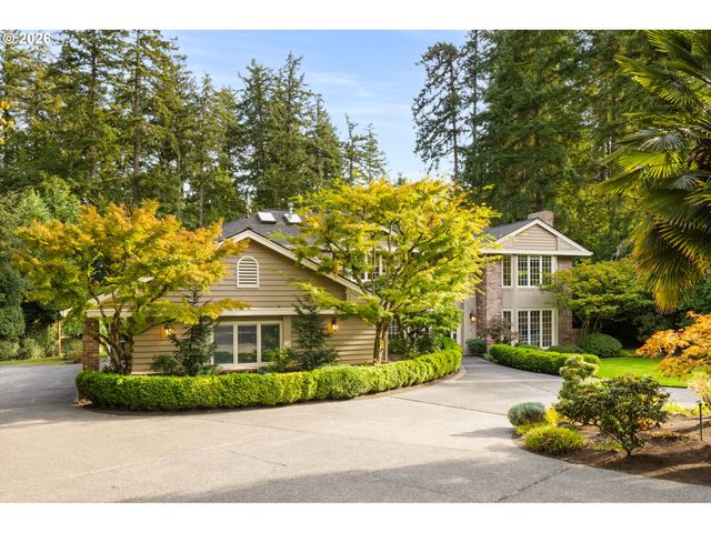 1618 S CORBETT HILL Cir, Portland, OR 97219