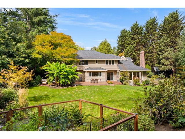1618 S CORBETT HILL Cir, Portland, OR 97219