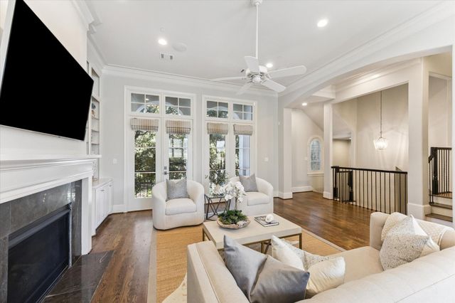 3002 Mid Lane, Houston, TX 77027