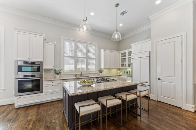 3002 Mid Lane, Houston, TX 77027