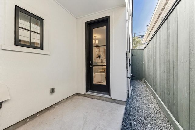 3002 Mid Lane, Houston, TX 77027