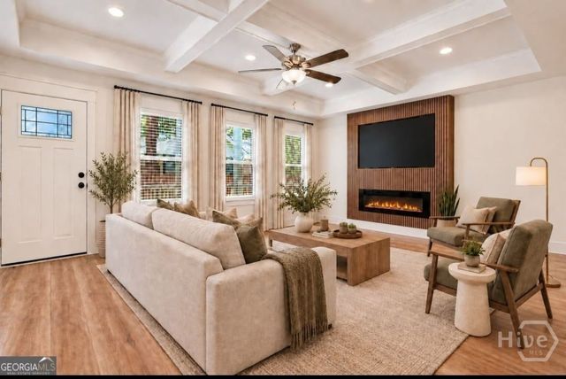 1005 E 35th Street, Savannah, GA 31401