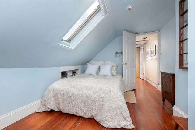 89 School St 2, Boston, MA 02129