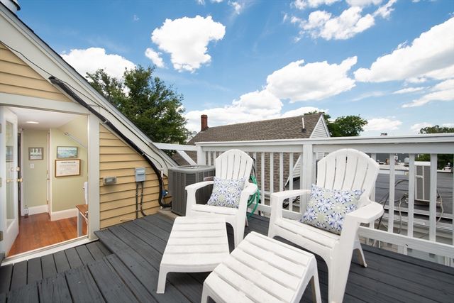 89 School St 2, Boston, MA 02129