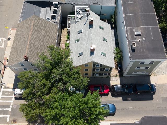 89 School St 2, Boston, MA 02129